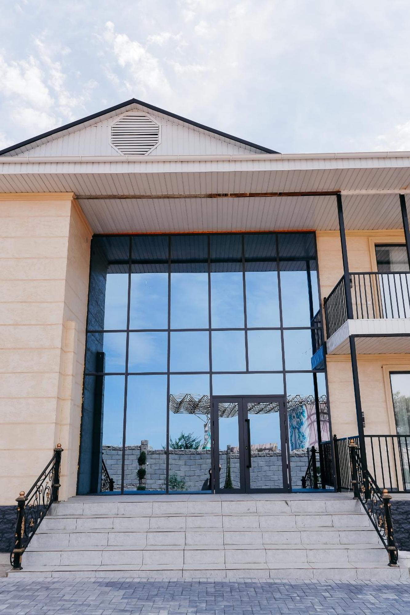 Hotel Utes Kaji-Say Екстериор снимка